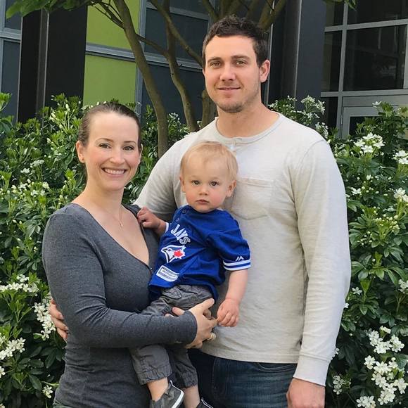 Meet your Posher, Bobbi - Picture 1 of 1